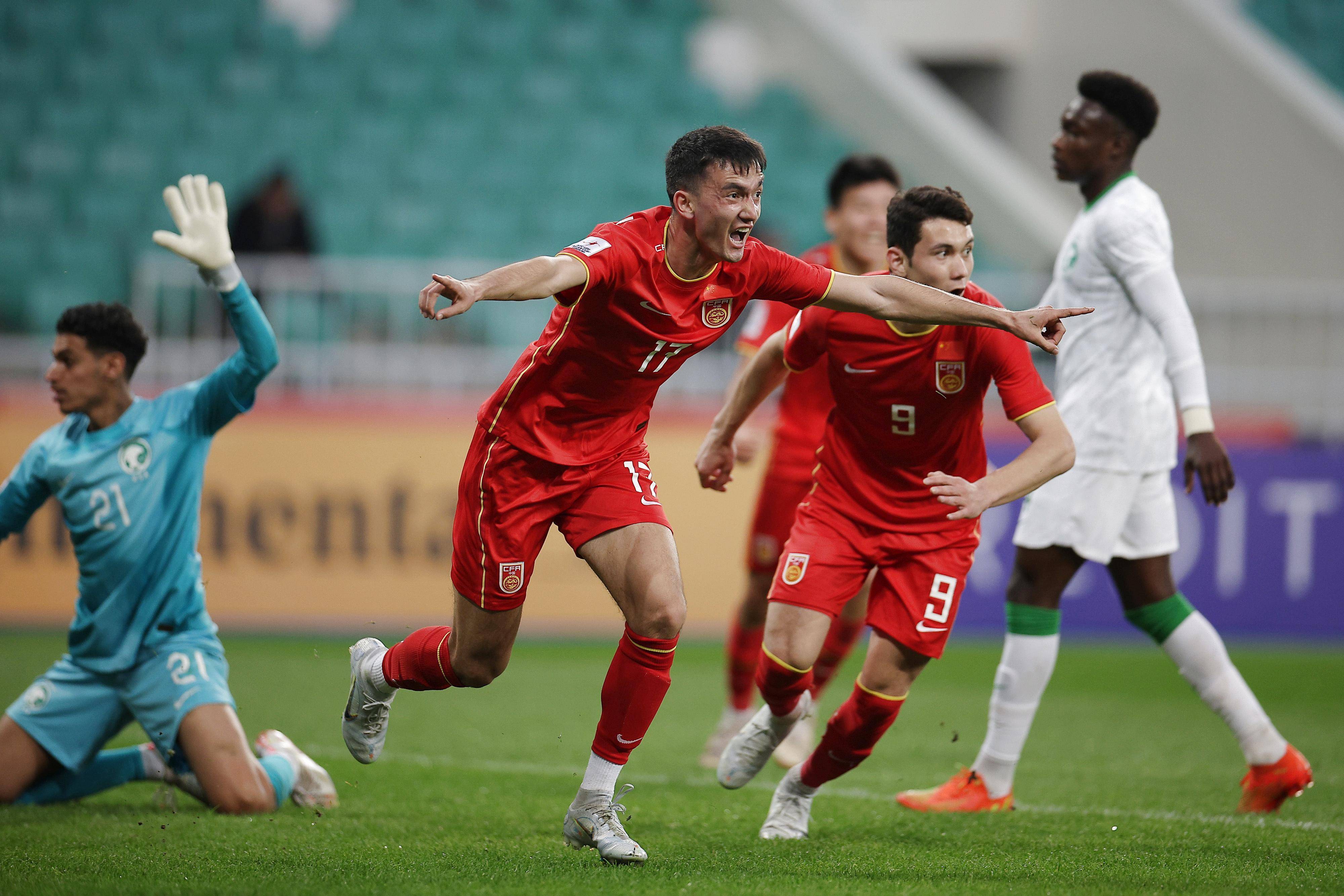 亚洲足球不时现留洋球员身影 亚洲足球不时现留洋球员身影