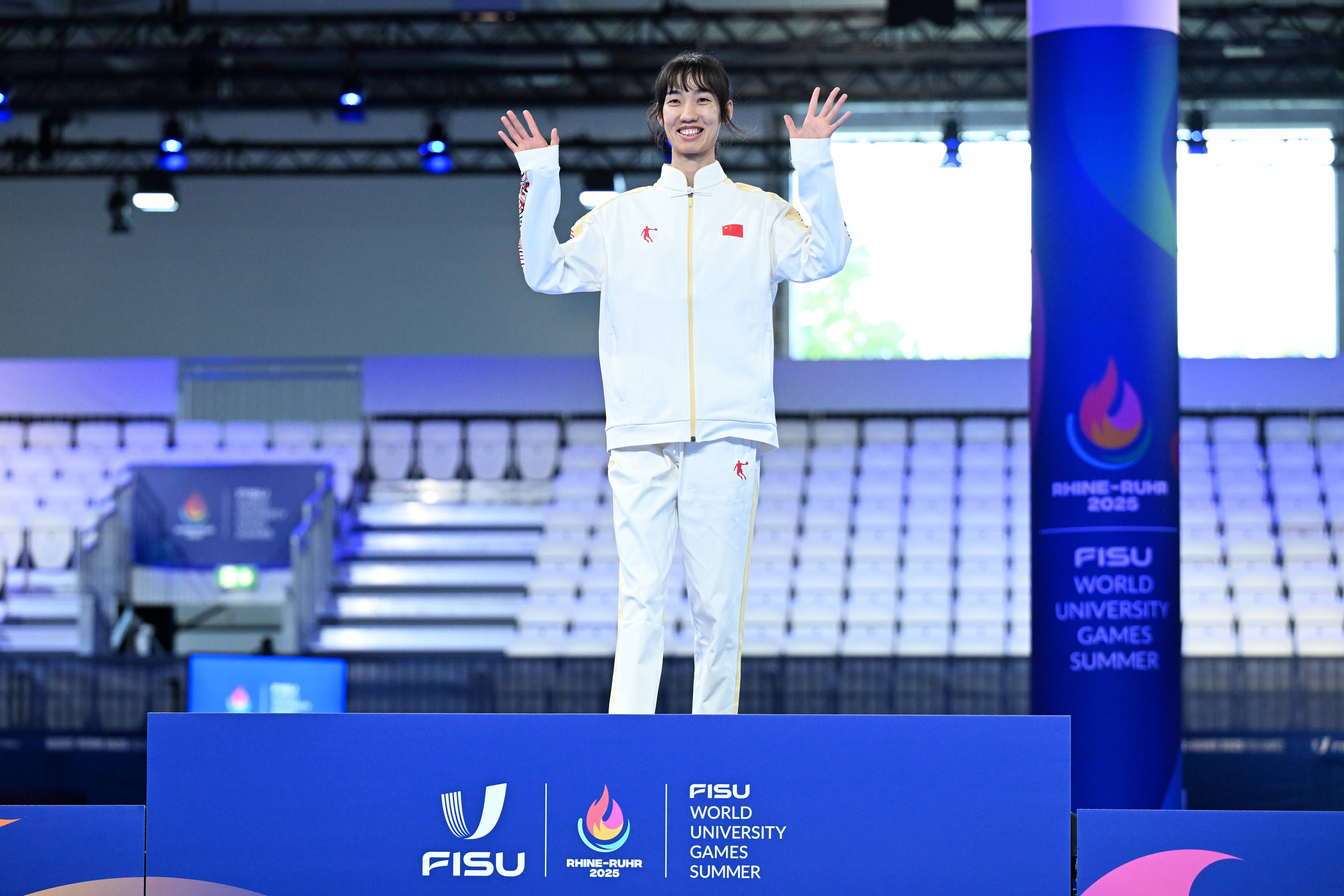 包含跆拳道项目选手飘逸力夺金牌的词条