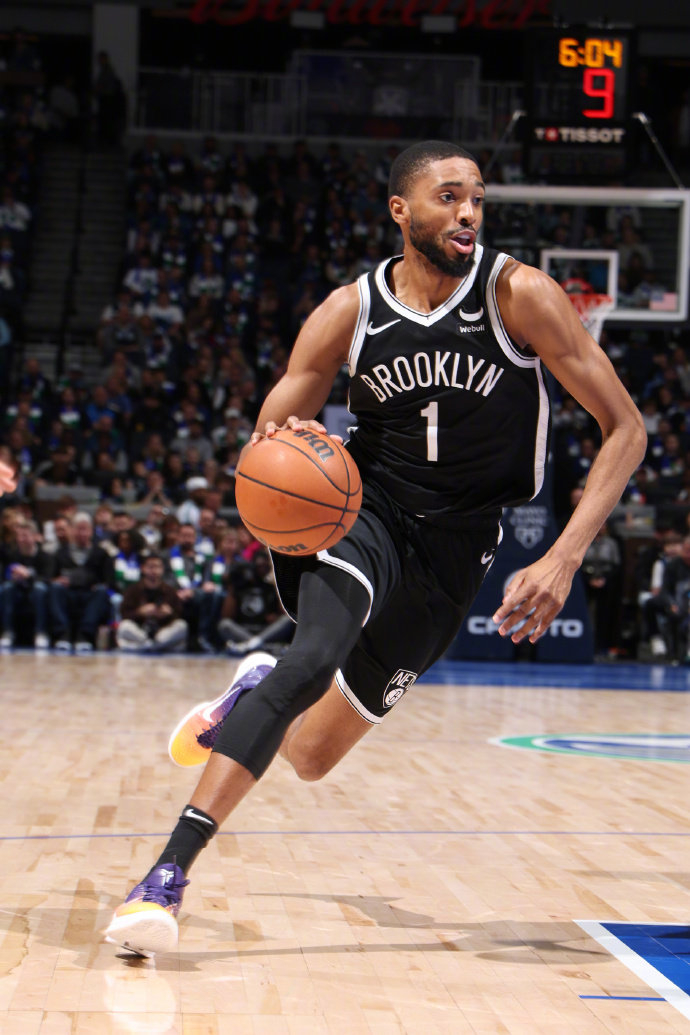 篮网全队爆发,主场击败森林狼 篮网全队爆发,主场击败森林狼