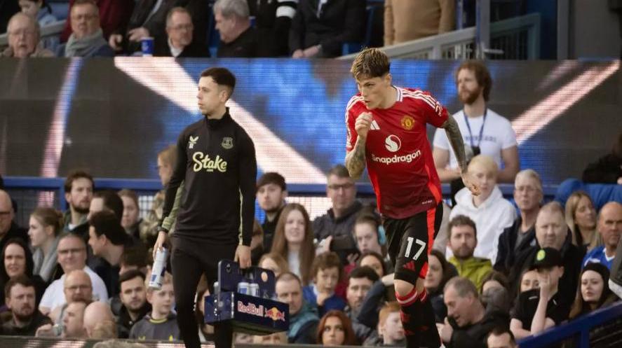 埃弗顿遭遇困境,英超前景黯淡无光的简单介绍 埃弗顿遭遇困境,英超前景黯淡无光的简单介绍