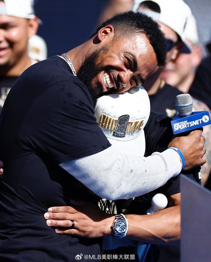 关于勇士队取得重要胜利,球迷意气风发的信息 关于勇士队取得重要胜利,球迷意气风发的信息