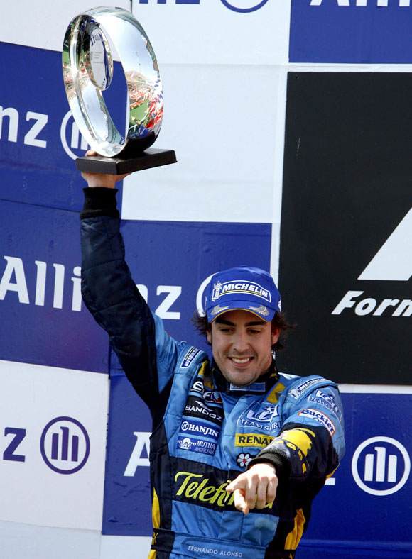 威廉姆斯绝杀梅赛德斯,阿隆索刷新纪录 威廉姆斯绝杀梅赛德斯,阿隆索刷新纪录