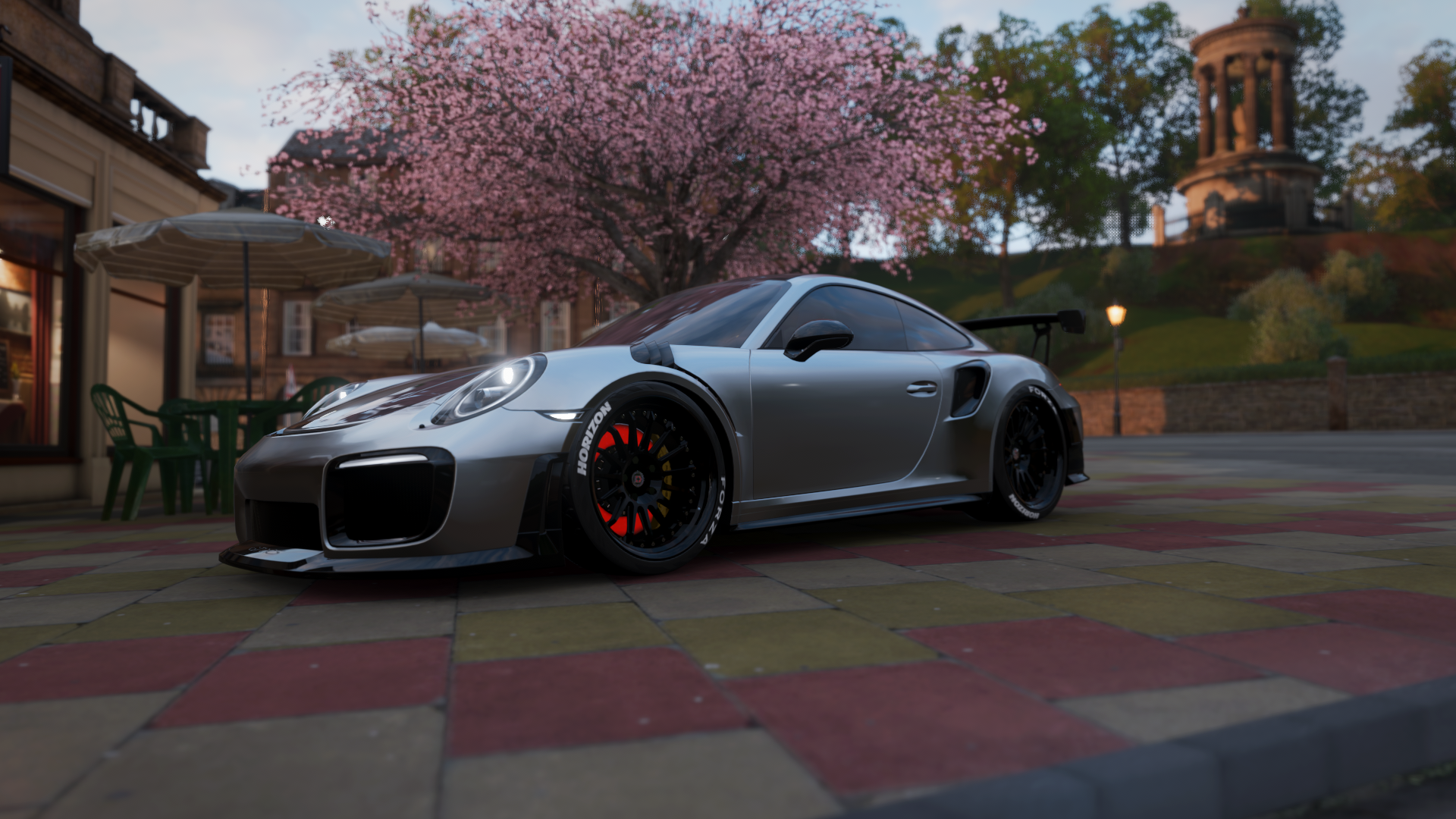 奥古斯都的注视,萨内在永恒之城的加冕礼